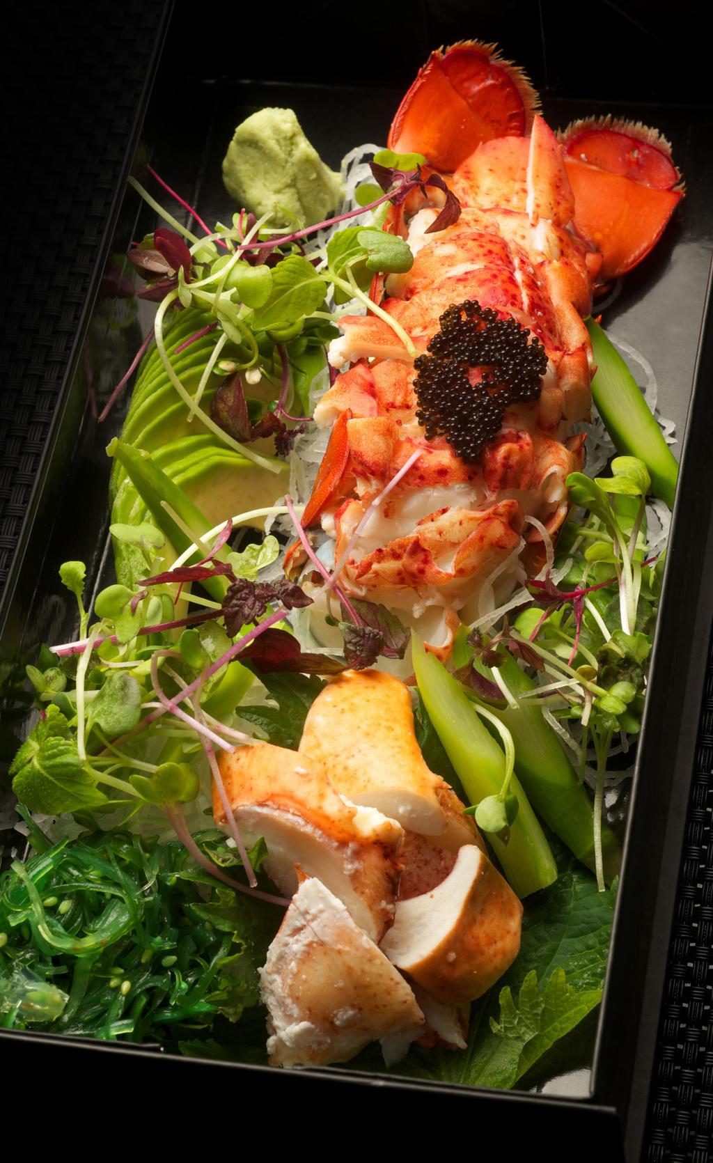 Hummer med sesamsaus Lobster with sesame sauce Halv/half: 220,Hel/whole: 425,(s, so, gh,