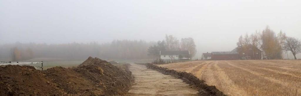 Monserudpensen- Vann og avløpsledninger i Blaker- Sørum kommune Metode Maskinell sjakting I dyrket mark er det vanlig å bruke gravemaskin for å søke etter strukturer skjult under matjorden.