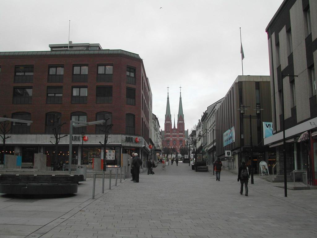 I 2007 the market square