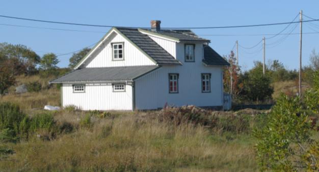 Flere av husene i sjøbruksmiljøet på Nes er innredet til