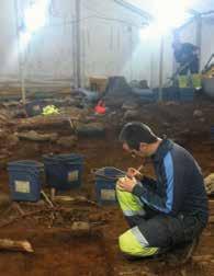 Vintergravning i Sørmarka Ved utgravningen på Elgsrud var det både et mål å finne redskaper og avfall laget i flint og andre råstoffer.