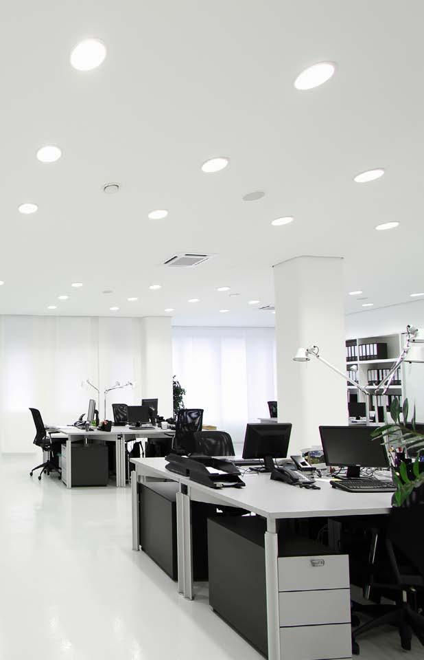 ECOLED Effektiv universalarmatur med utskiftbar LED lysplate for forenklet service eller oppgradering. Meget fordelaktig forhold mellom effekt og lysutbytte.