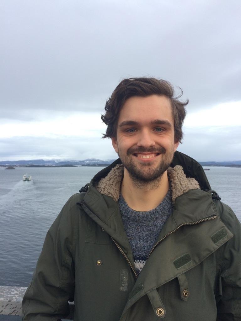2.vara: Edward Svihus (født 1990), Laksevåg Ærlig, analytisk og åpen. Edward bor på Laksevåg og har vokst opp i Stavanger.