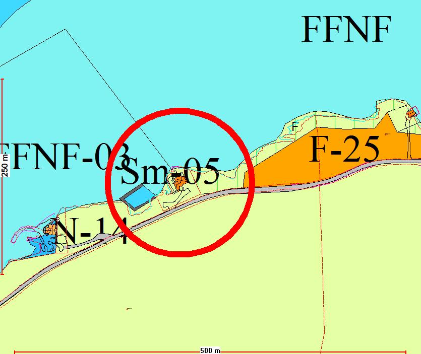 - Grunnmur på tilbygg blir delvis forblenda med naturstein - Nytt tilbygg mot nord/aust vil ha flatt tak for å dempa høgda.