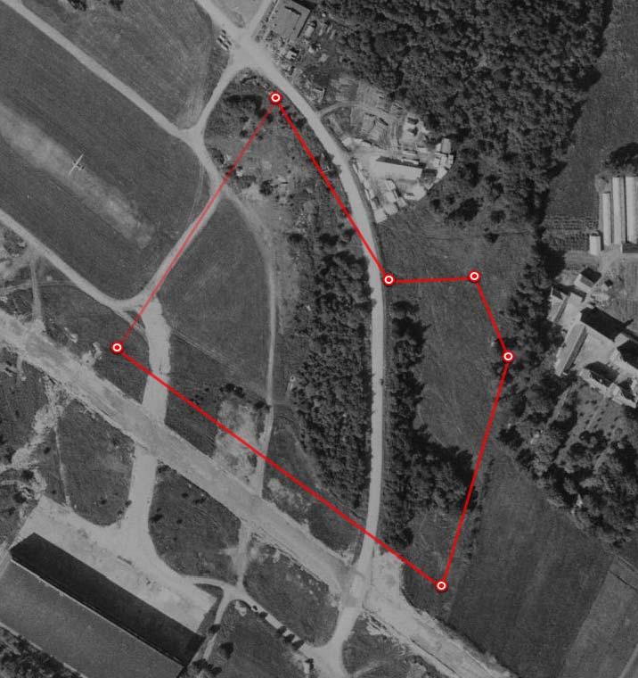 Haakon VIIs gate 14, Trondheim Miljøgeologisk rapport multiconsult.no 1 Innledning Figur 3 Flyfoto som viser området i 1964. Dagens eiendomsgrense for Haakon VIIs gate 14 er markert med rød strek.