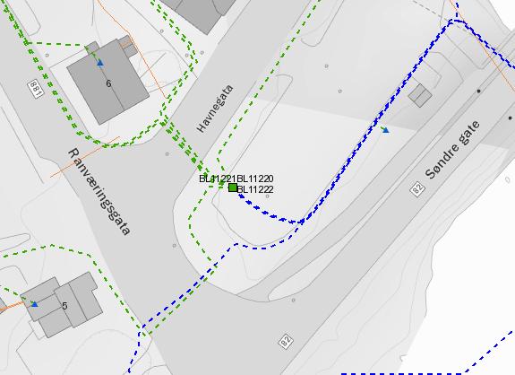 Figur 4: oversiktsbilde Plasseringen er optimal mht å fange ekstra trafikk fra hovedveien grunnet ladestasjonens synlighet, og dermed generere mest mulig synergieffekter med