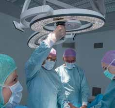 Dette gir konstant og klart lys for kirurgen. Grensesnittet ses automatisk rundt operasjonsområdet når du griper det sterile håndtaket.