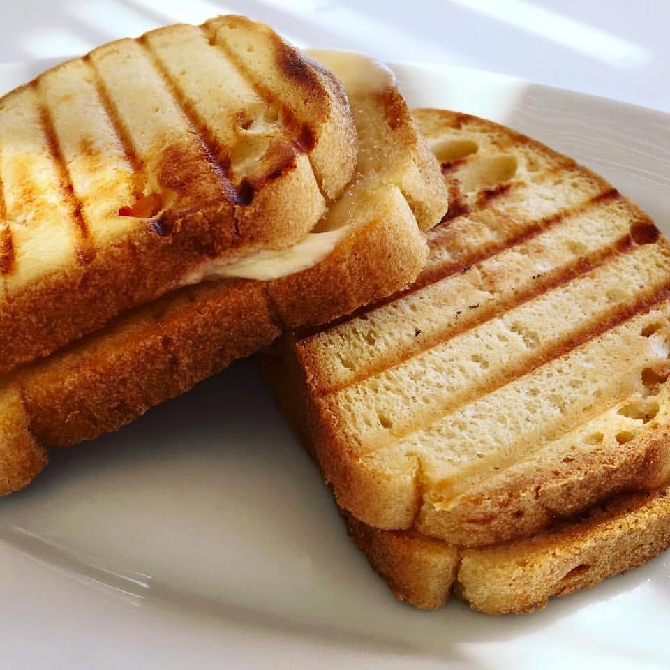 Toastbrød fra Schaer glutenfritt Pitabrød Oppskriften på disse anbefaler jeg virkelig! De blir luftige og fine, og de holder seg utrolig bra. Du lager de på under 30 minutter også.