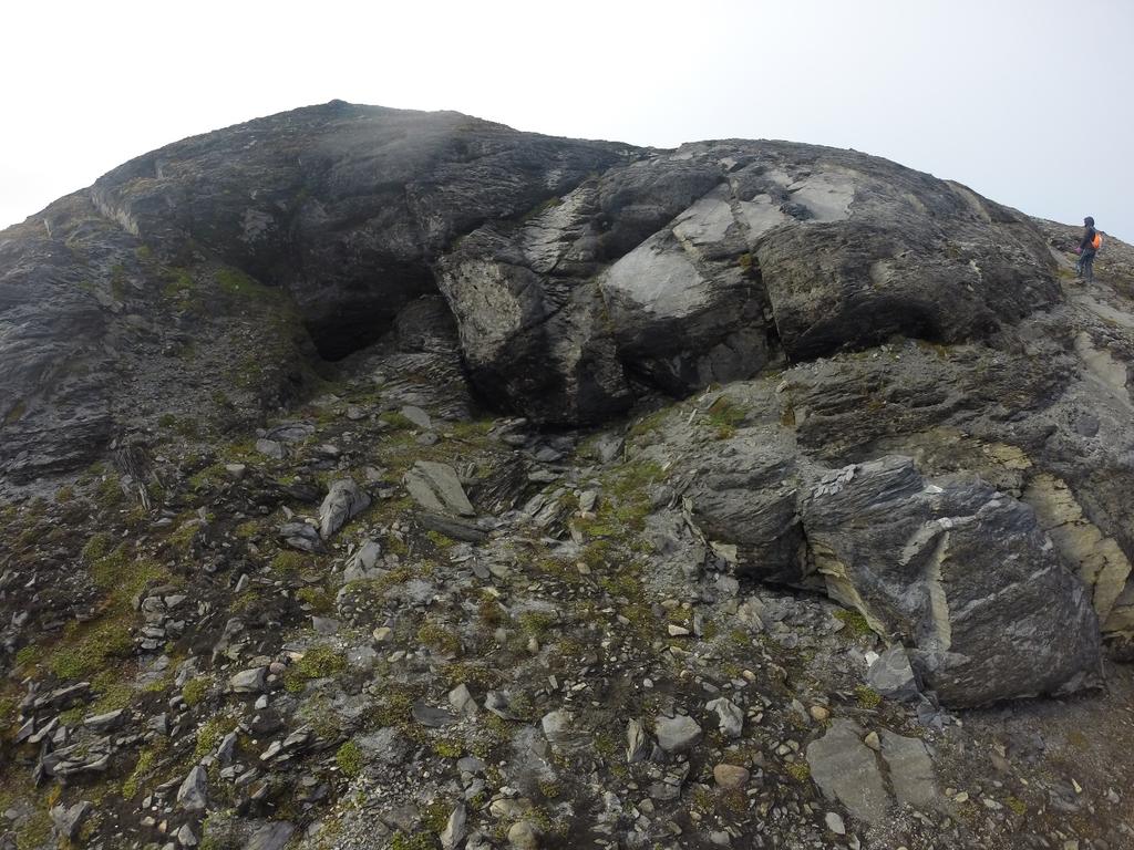 De fleste av grottene og oppløsningskløftene (grike) var utviklet