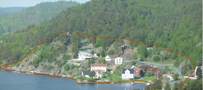 1. 2. 3. Figur 39. Det økologiske funksjonsområdet for klippeblåvinge ved Åsstø i Tvedestrand løselig skissert med brun strek.
