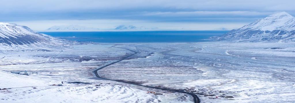 Innledning Intervjuer med sentrale aktører på Svalbard og Oslo. For intervjuene ble benyttet en intervjuguide basert på spørsmålene i Kravspesifikasjonen (vedlegg 1).