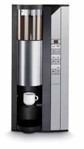 Maskinen serverer kaffe i flere ulike størrelser og styrkegrader, og den har kannefunksjon og varmt vann til te.