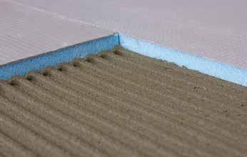 Montering på betonggulv Tetti våtromsplate kan med fordel benyttes på undergulv av betong, hvor det er behov for å tilføre isolasjon og/eller for å bygge høyde raskt og enkelt.