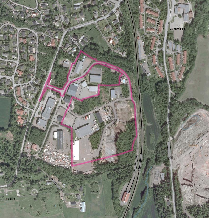 Støy Utbyggingsområde er markert med gult i kartet Planområdet er en del av et større næringsområde som er omkranset av annen støyende infrastruktur som veier, jernbane og annen næringsbebyggelse.