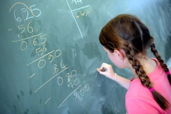 Kompetansemål i matematikk: Tall Beskrive og bruke plassverdisystemet for de hele tallene, bruke positive og negative hele tall, enkle brøker og desimaltall i praktiske sammenhenger og uttrykke