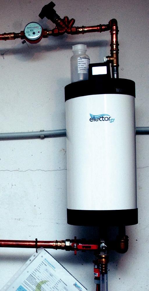 4/10 Elektronisk vannbehandling -en enkel metode som gir et driftssikkert system Fjerner eksisterende avleiringer, rust og partikler, -hindrer de å gjenoppstå Beskytter kjeler, varmevekslere,