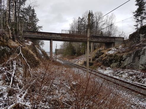 no at området er ikke kartlagt som risikoområde derfor er det ikke betraktet ytterligere sikkerhet tiltak for å stabilisere området. 2.