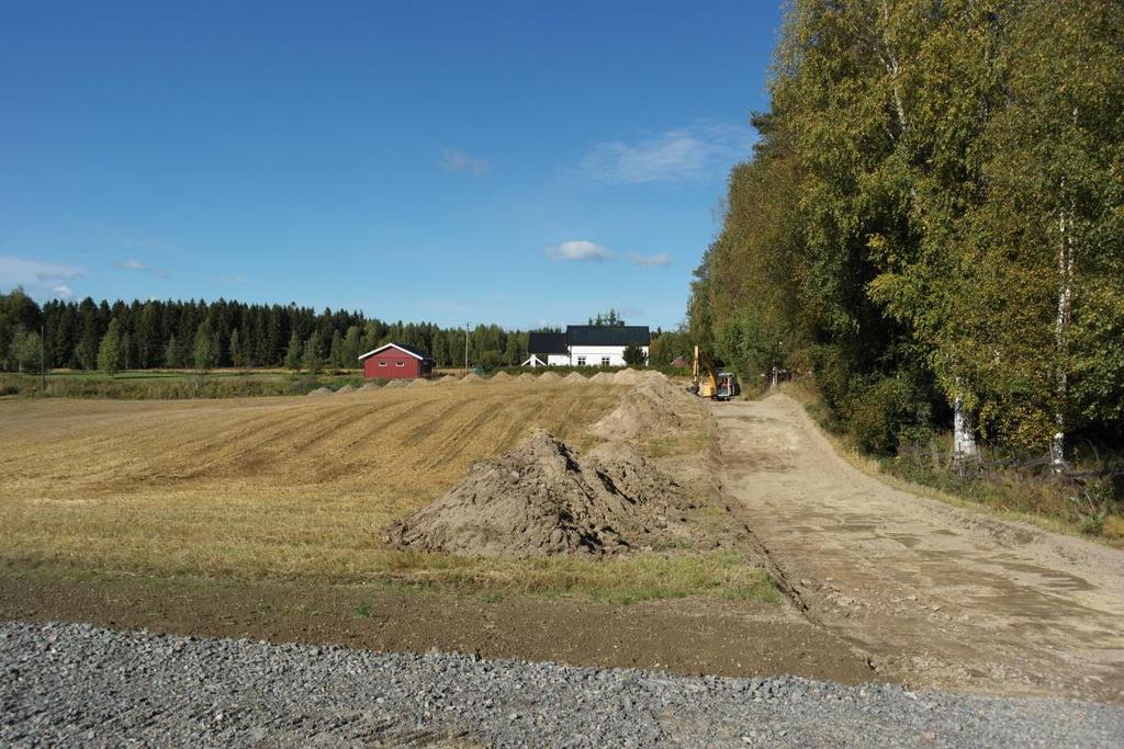 Innledning Bakgrunn for registreringen av automatisk fredete kulturminner er tiltak for omlegging av gårdsvei på Fenstad nordre, gbnr. 15/11 i Nes kommune.