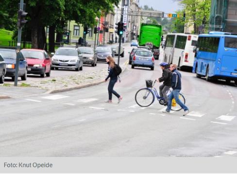 Formålet med prosjektet Formålet med dette utviklingsprosjektet er å: Utvikle en metodikk for å kartlegge forholdene for gående og syklister i et bysentrum.