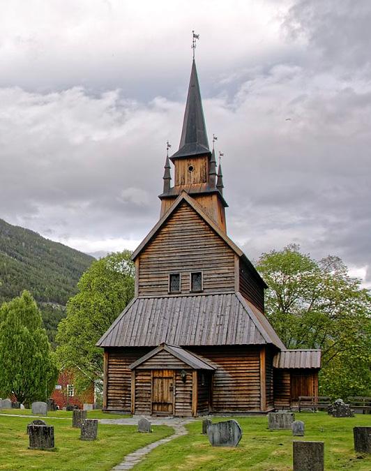 RAPPORT Kaupanger stavkyrkje - Dokumentasjon av stavkyrkjeprogrammet Riksantikvaren er direktorat for kulturminneforvaltning og fagleg rådgivar for Klima- og miljødepartementet i utviklinga av den