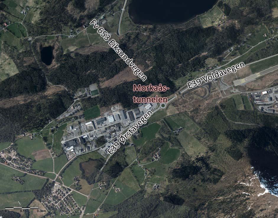 Volda og Furene ligger begge i Volda kommune på Sunnmøre i Møre og Romsdal fylke. Tettstedet Volda har i overkant av 6000 innbyggere, og har en del jordbruksområder og noe industri, se Figur 2.a. Furene, primært et industriområde, ligger omtrent 3,5 km nordvest for Volda langs dagens E39-strekning (Figur 2.