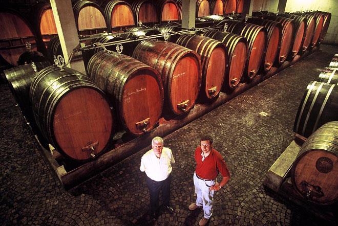 Zind-Humbrecht Olivier Humbrecht driver en av Alsace regionens absolutt beste produsenter. Zind-Humbrecht ble startet i 1959, når vinmarkene fra Zind- og Humbrecht familiene ble samlet.