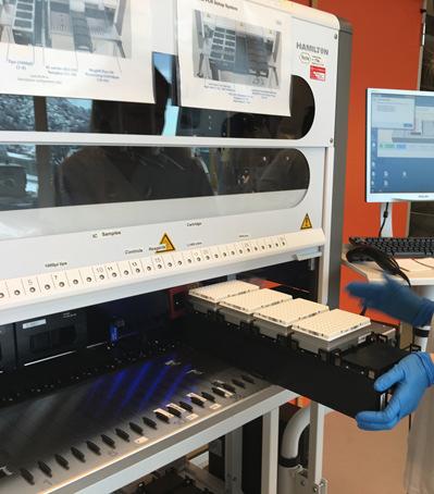 PSU-PCR Setup Unit Me nyttarden samme pipetteringsroboten til både primærprøver, og til pipettering av mastermiks og eluat til PCR-plater.