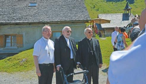 Vorarlberger KirchenBlatt 27. Juli / 3. August 2017 Im Gespräch 3 Der Besuch der Alpe Steris begeisterte Lorenzo Kardinal Baldisseri ebenso wie Nuntius Peter Stephan Zurbriggen.