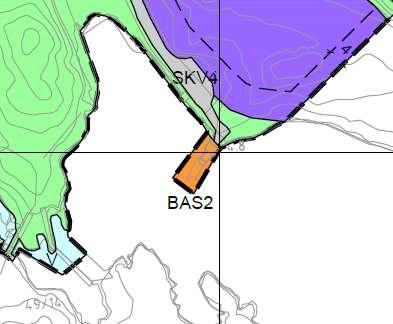 Andre særskilt angjevne bygningar og anlegg (BAS2) Her er plangrensa utvida litt mot sør for å innlemme eksisterande pumpe og kai, samt for å sikre areal til framtidig inntakspumpe.