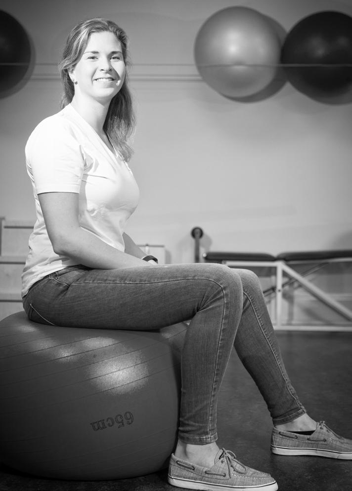 Elsemiek Sevenich (25) is algemeen fysiotherapeut en is werkzaam bij Fysiotherapeutisch Centrum Knieriem & van Bergen.