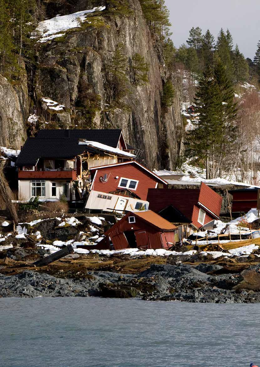 FOTO GORM KALLESTAD / NTB SCANPIX STORE ØDELEGGELSER: Ødelagte hus etter