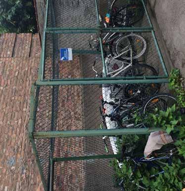SYKKELPARKERING I bygården er noen av sykkelskurene bygd om med Dam trespiler.