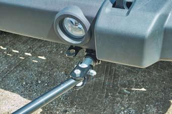 Unhooking Tow Bar from Baseplate 1. Release the pressure from tow bar as stated in your tow bar manual. 2.