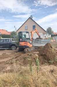 Interessengemeinschaft den Baum- und Wiesenverschnitt entfernten.