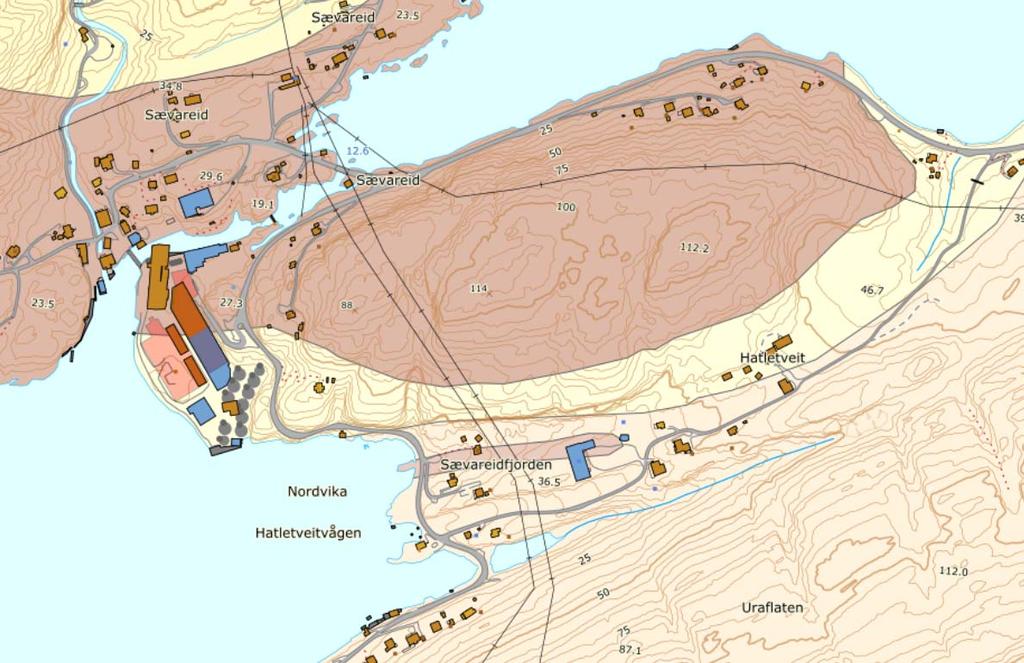 2. N 270 o Ø/ 20 o N Faller inn i skjæringen og virker stabiliserende på skjæringen Lokasjon, fylkesvei 121 ovenfor settefiskanlegg: 1.