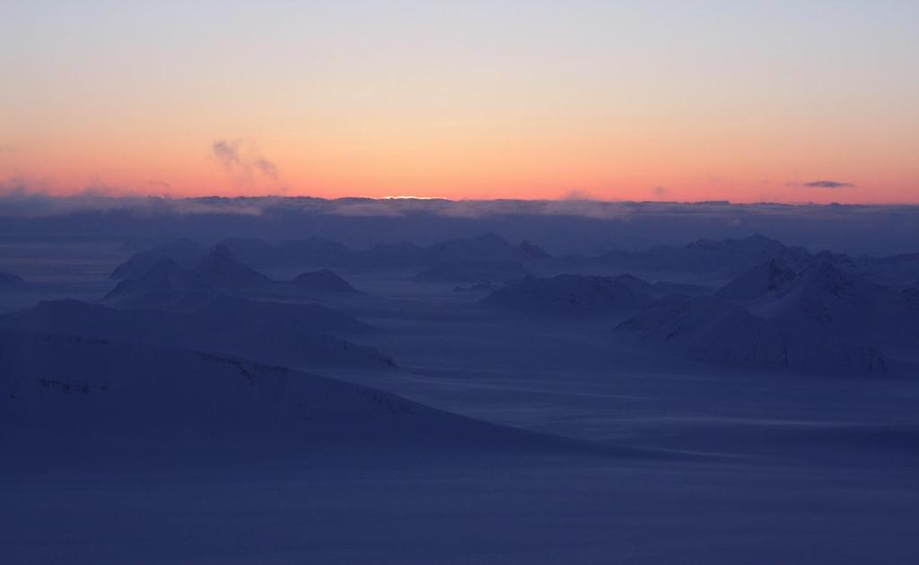 Om fondet Opprettet i 2007 Svalbardmiljøloven 98 Inntekt primært fra miljøavgift for tilreisende (kr 150,-) - Jakt, fiske og gebyrer Styringsdokumenter: -
