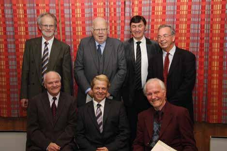 Seks ledere samlet til 25-års jubileumsfest i 2011. Bak fra venstre: Bjørn Egil Jensen, Willy Østberg, Bjørn Lunder og Terje Fredriksen. Foran fra venstre: Egil Wenger, Ole Rojahn og Erik Ballangrud.