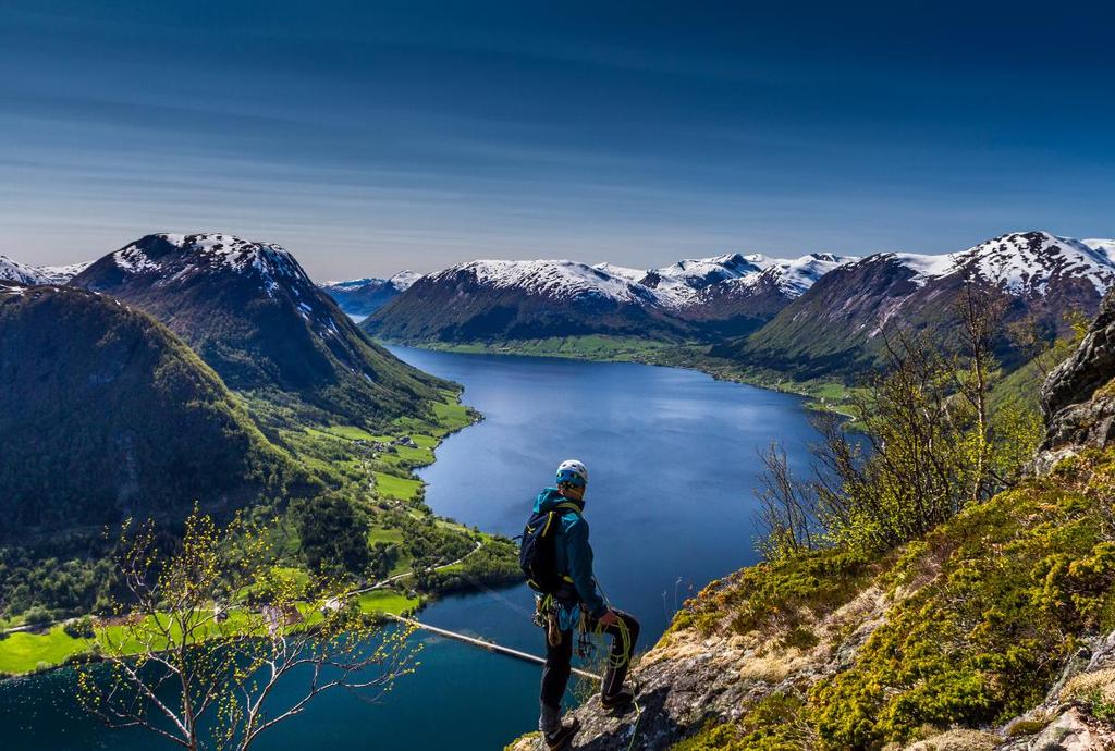 5. Satsingsområder og strategiar 2019-2022 5.6 Reiseliv Status Sunnfjord er ein del av Fjord Norge, den sterkaste reiselivsregionen i Norge.