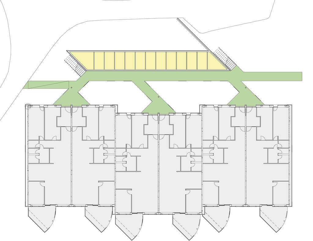 Blokk E har innganger på nordsiden som blokk A, D og H, men skiller seg fra de øvrige blokkene fordi den kun har to etasjer.