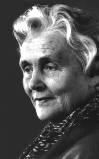 Forfatter, oversetter og kulturpersonlighet Halldis Moren ble født i Trysil i 1907.