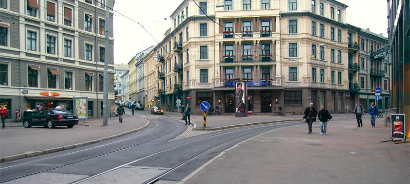 Fotomontasjer - før/etter Holbergs Plass foto Før Etter