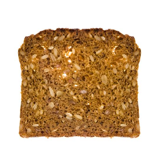 Brød % spiste en form for brødmat. De som spiste brød, spiste i gjennomsnitt,3 brødskiver, rundstykker eller knekkebrød hver. De fleste spiste mellomgrovt brød eller grovt brød.