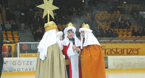 Zum Trainingsauftakt überbrachten die Heiligen Drei Könige ihre Botschaft den Fußballern und Trainern. Noch sportlicher ging es in der Vorarlberghalle in Feldkirch her.