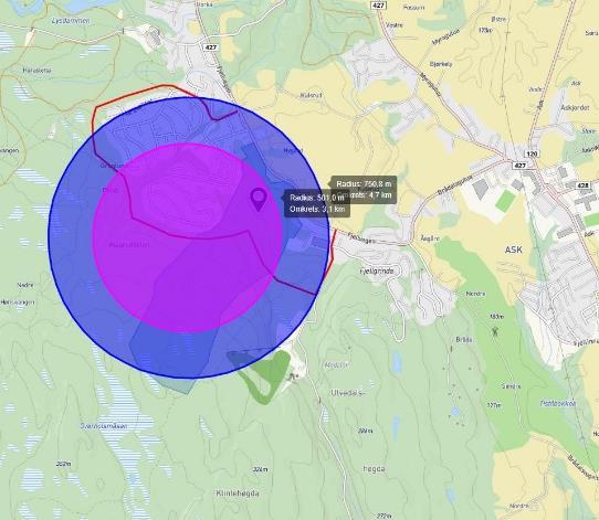 12 Figur 10. Avstand til ny kollektivtrase for Kulsrudfjellet merket som rød strek på figuren. Blå sirkel viser 750 meter og rosa sirkel 500m avstand til foreslått ny trase. Figur 11.