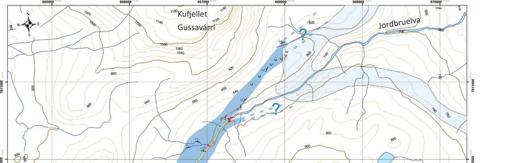 Figur 3. Kart over øvre deler av Jordbruelva med tørrlagt elveløp, karstformer og kartlagt marmorlag. Like bak nedløpene er det en stor løsmassedoline.