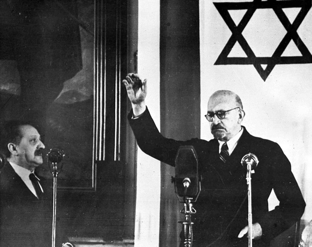 Chaim Weizmann var ivrig sionist og ble den nye staten Israels første president i 1948. ASSOCIATED PRESS Fikk Israel som æresbevisning Denne fortellingen har imidlertid også en helt annen side.