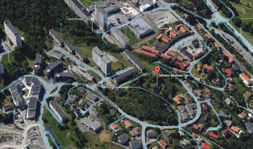 22 6.4 Eksisterende bebyggelse Skråfoto hentet fra Google maps som synliggjør bebyggelsen i og i nærheten av planområdet. Hovedgården er vist med rød markør.
