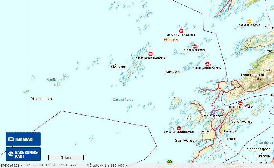 Sørgåsvær 2 Materialer og metoder 2.1 Område og prøvestasjoner Planlagt lokalitet «Sørgåsvær» ligger syd-øst for øya Sørgåsvær i Herøy kommune i Nordland fylke (figur 2.1.1 og 2.1.3).