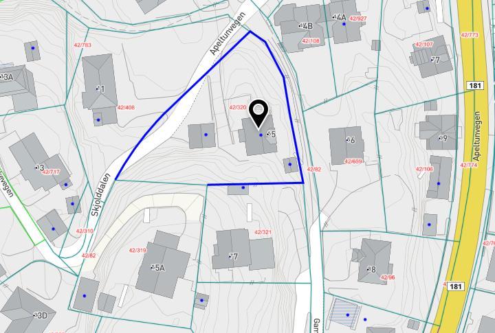 3 Bygningsmiljø Enebolig gnr. 42 bnr. 320, Gamle Kirkevegen 5 er tegnet av arkitekt H. Søfteland i 1955/1956 og registrert oppført i 1957 i http://www.bergenskart.no/bergen/.