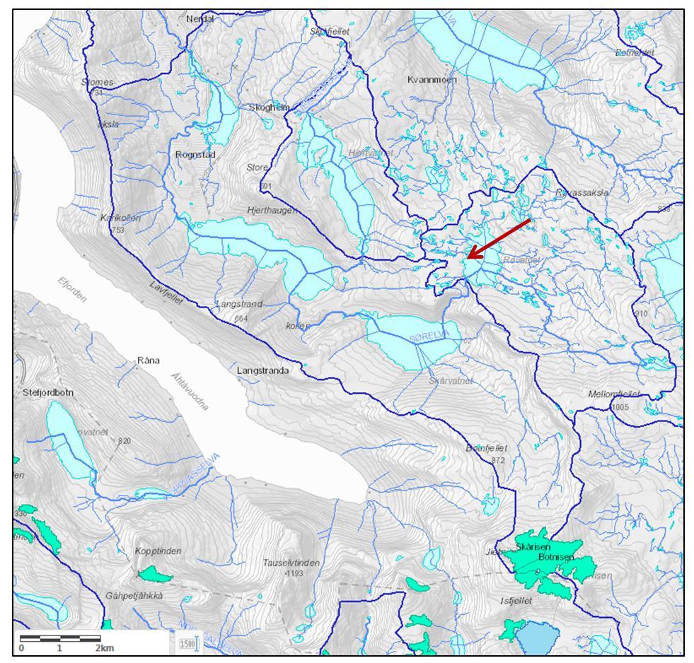 22 Vedlegg 3 Målestasjonen i Røvatnet VM 172.8 i dag Figur 13: Plassering av vannstandsmåler VM 172.8.0.1000.1 Målestasjnen er i dag plassert i innsjøen Røvatnet.